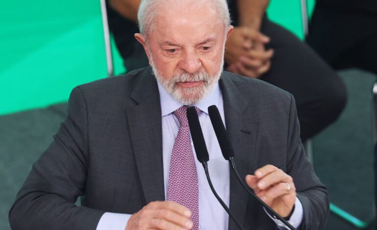 lula-reune-ministros-no-alvorada-e-discute-operacao-contencao