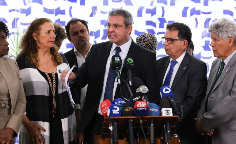 operacao-policial-no-rio-tem-criticas-e-defesas-de-deputados-federais