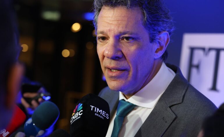 “dia-muito-importante-para-o-brasil”,-diz-haddad-sobre-isencao-do-ir