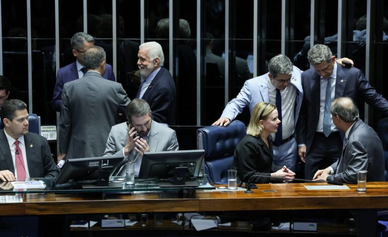 lula-deve-sancionar-isencao-do-ir-ate-dia-11,-diz-gleisi