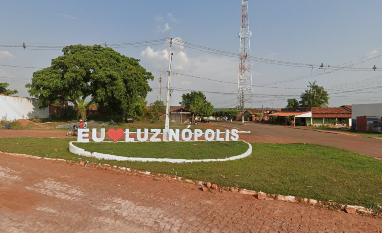 prefeito-nomeia-esposa,-cunhada-e-parentes-de-vereadores-aliados