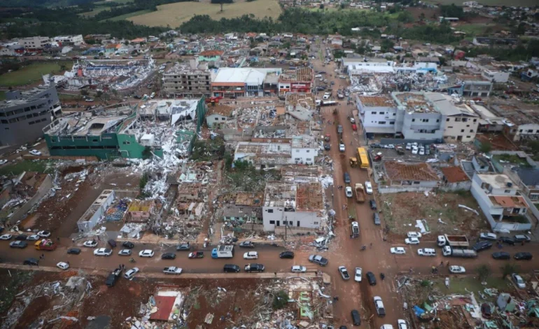 tornado-que-atingiu-cidade-no-parana-pode-ser-um-dos-mais-fortes-ja-registrados-–-climainfo