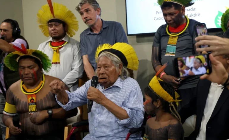 raoni-desafia-planos-da-petrobras-na-cop30:-“nao-queremos-petroleo-na-amazonia”-–-climainfo