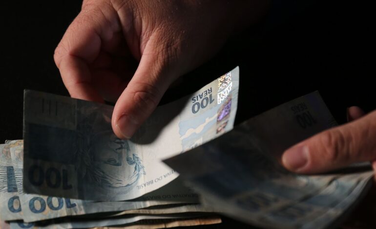 mercado-reduz-previsao-da-inflacao-para-4,43%-este-ano