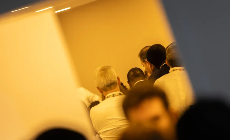 lobby-compromete-negociacoes-sobre-fim-dos-combustiveis-fosseis-–-climainfo