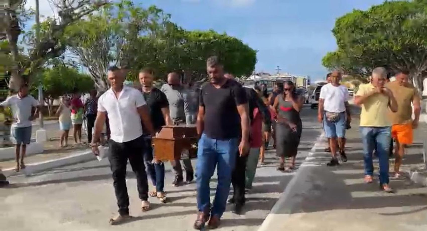 Corpo de vigia morto após discutir com motorista no TO é sepultado  | G1