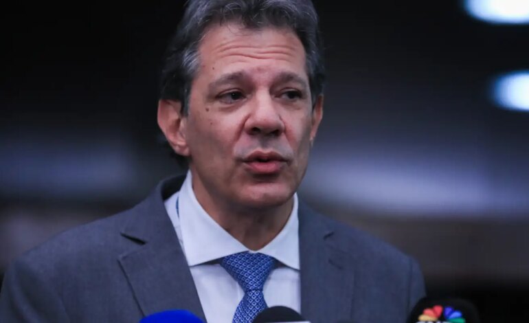 haddad-busca-canal-direto-com-eua-para-rastrear-pecas-de-fuzis