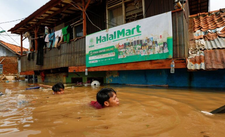 mortes-por-enchentes-na-ilha-de-sumatra-ultrapassam-900