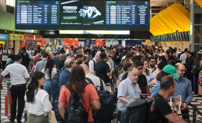 voo-atrasado-ou-cancelado-apos-ventania:-conheca-os-direitos-dos-passageiros-|-g1
