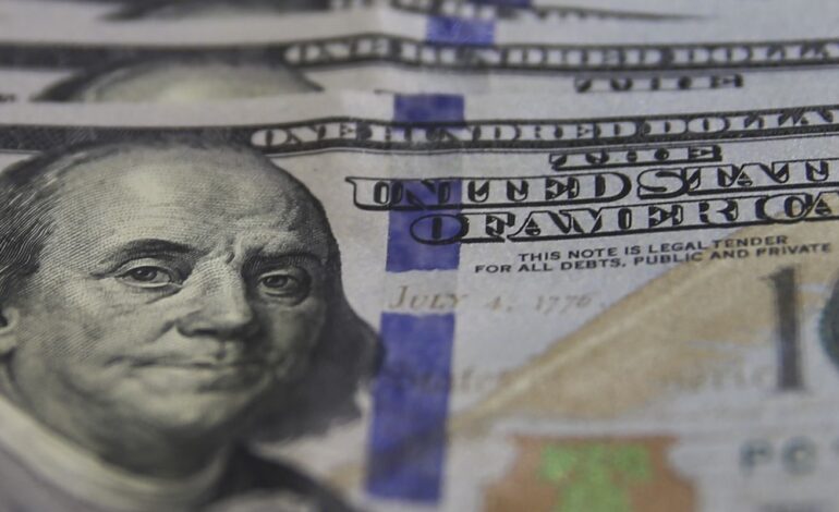 dolar-cai-para-r$-5,40-com-reuniao-do-copom-e-mercado-externo
