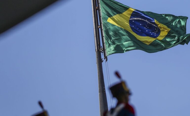 politicos-e-autoridades-celebram-queda-da-lei-magnitsky-contra-moraes