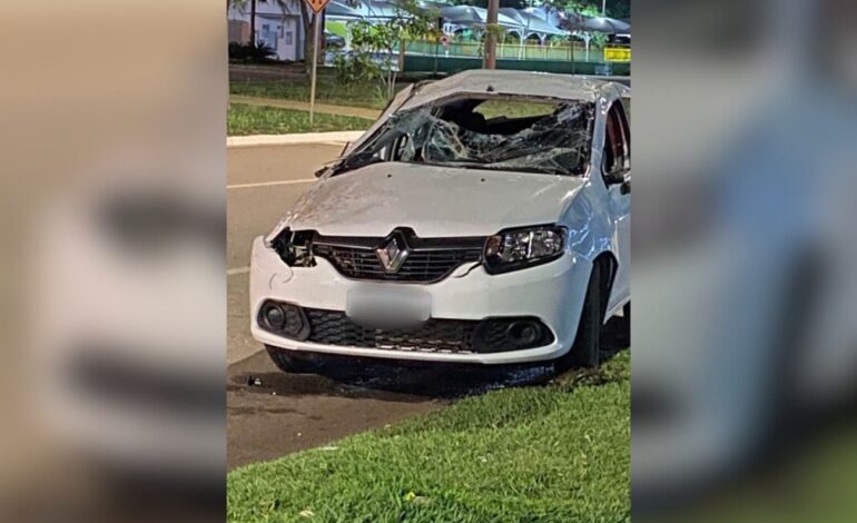 jovem-morre-apos-capotar-carro-em-avenida-de-palmas-|-g1