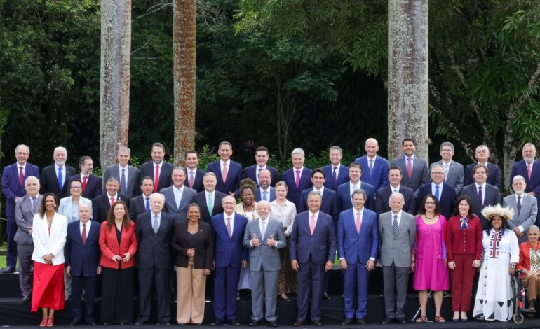 Em última reunião ministerial, Lula diz que 2026 será o ano da verdade