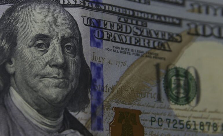 dolar-sobe-para-r$-5,52-e-alcanca-maior-valor-em-quatro-meses