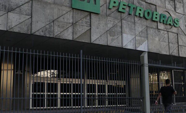 federacoes-se-dividem-sobre-futuro-da-greve-na-petrobras