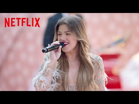 kelly-clarkson-canta-“underneath-the-tree”-no-nfl-christmas-gameday-live-|-netflix