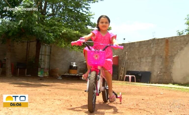 menina-que-levou-tiro-na-cabeca-volta-a-brincar-e-andar-de-bicicleta-|-g1