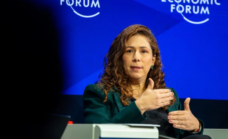 em-davos,-esther-dweck-defende-integracao-da-america-latina