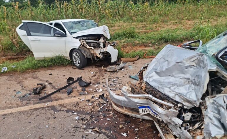 acidente-envolvendo-dois-carros-deixa-um-morto-e-sete-feridos-na-br-15-|-g1
