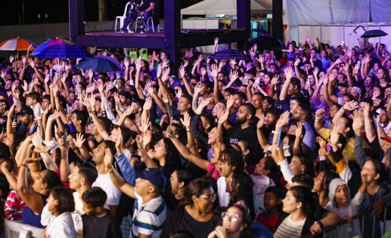 capital-da-fe-comeca-com-shows-de-guilherme-sa-e-juninho-cassimiro-|-g1