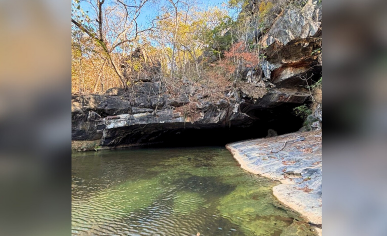 gruta-dos-caldeiroes-tem-labirintos-e-piscina-natural-no-tocantins-|-g1