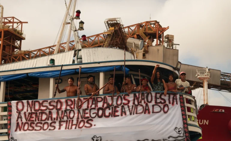 indigenas-kayapo,-panara-e-munduruku-se-unem-a-protesto-contra-dragagem-do-tapajos-–-climainfo