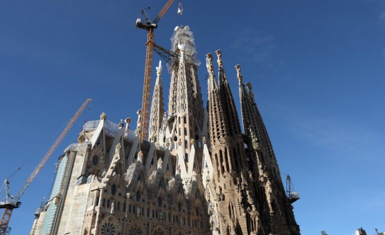 basilica-sagrada-familia,-em-barcelona,-atinge-novo-recorde-de-altura-|-g1