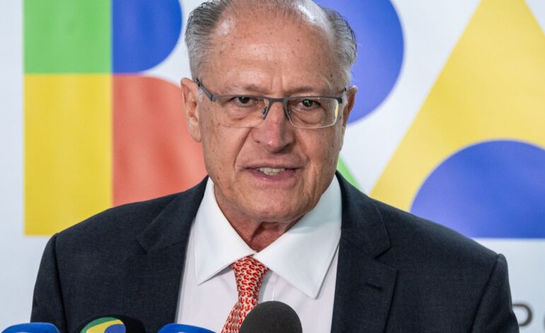 tarifa-global-de-15%-dos-eua-e-boa-para-o-brasil,-diz-alckmin