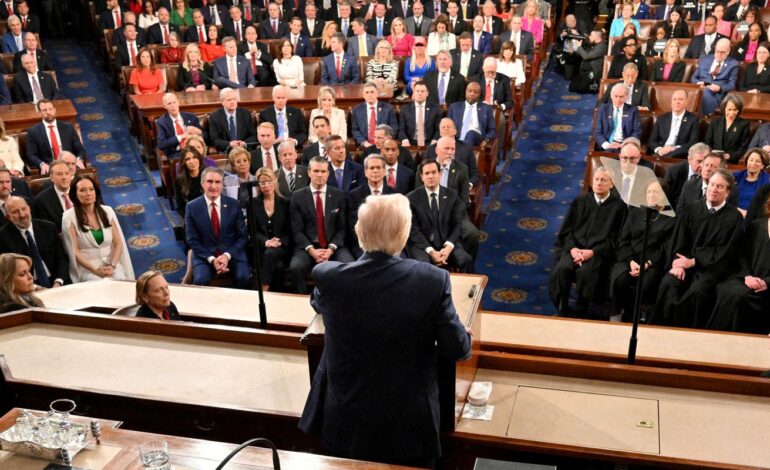 trump-proclama-“era-de-ouro”-em-discurso-sobre-estado-da-uniao