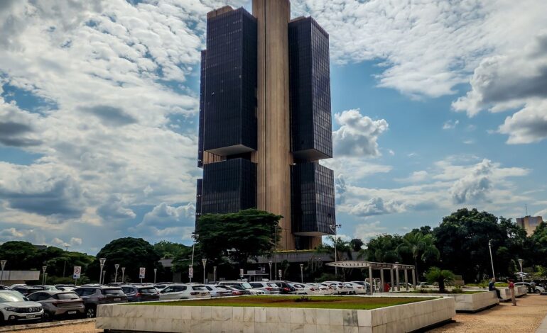 juros-subiram-para-familias-e-empresas-em-janeiro,-mostra-bc