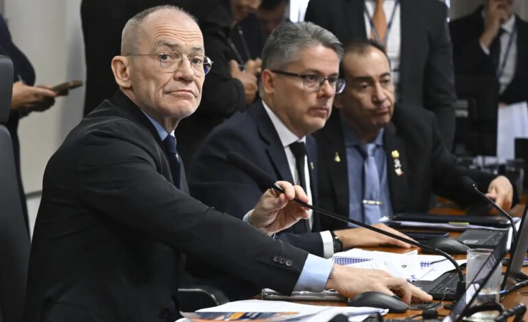 caso-master:-cpi-do-crime-convoca-vorcaro,-campos-neto-e-paulo-guedes