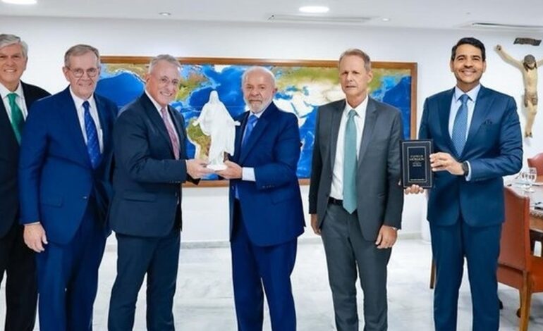 lula-recebe-lideres-mormons-dos-eua-no-palacio-do-planalto