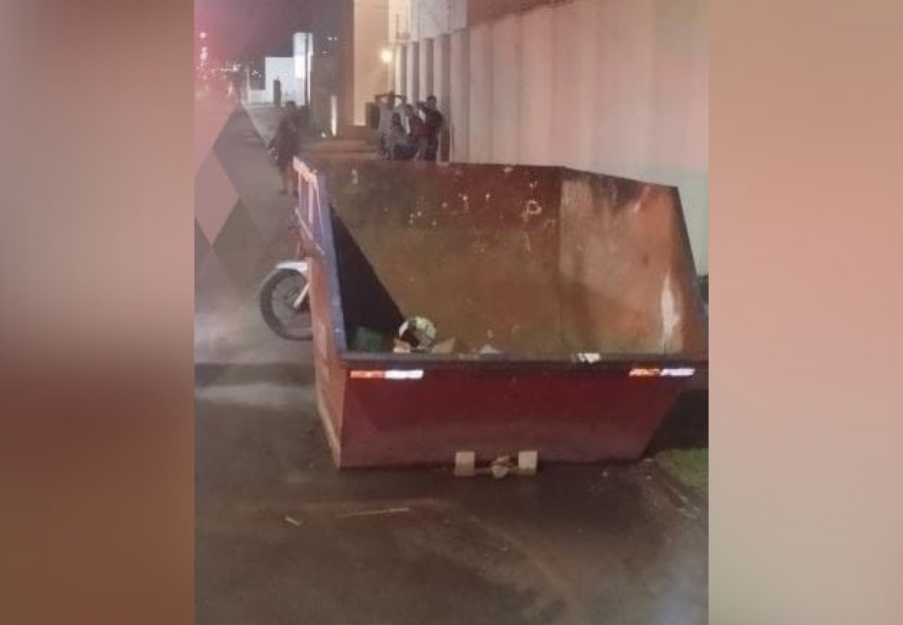 Motociclista morre após bater em contêiner de lixo em Araguaína | G1