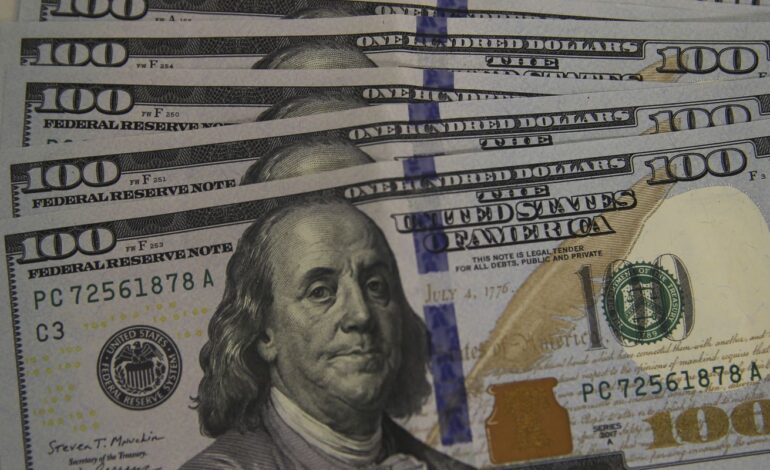 dolar-cai-para-r$-5,24-em-dia-de-correcao-no-mercado