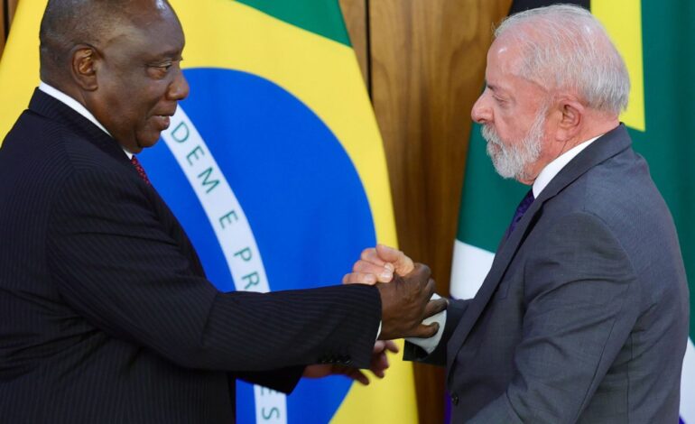 Lula cita preocupação com conflito no Irã e fala em ampliar defesa