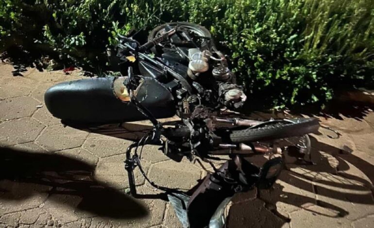 acidentes-deixam-dois-mortos-e-motos-destruidas-|-g1