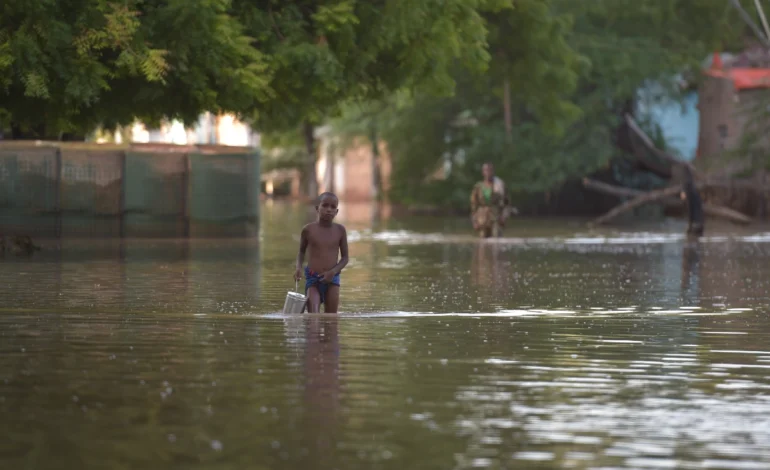 chuvas-provocam-inundacoes-e-matam-dezenas-no-quenia-–-climainfo