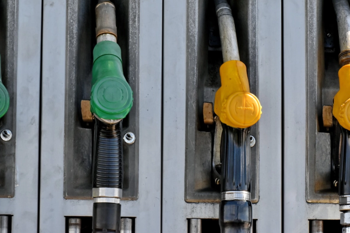 Guerra eleva preços de gasolina e diesel no Brasil e ameaça abastecimento – ClimaInfo