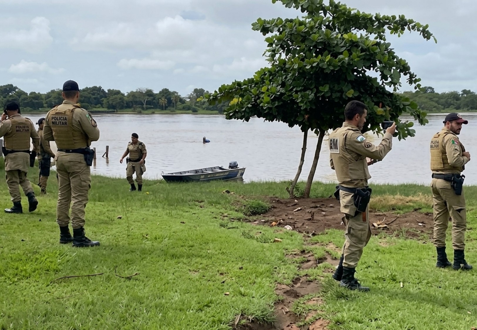 Corpo de homem é encontrado em lago durante fiscalização da água | G1