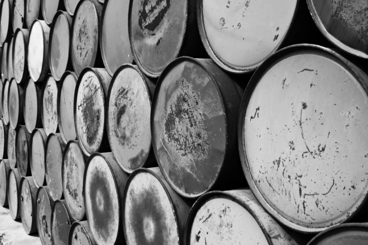 Barril de petróleo pode chegar a US$ 200 se guerra no Irã persistir – ClimaInfo
