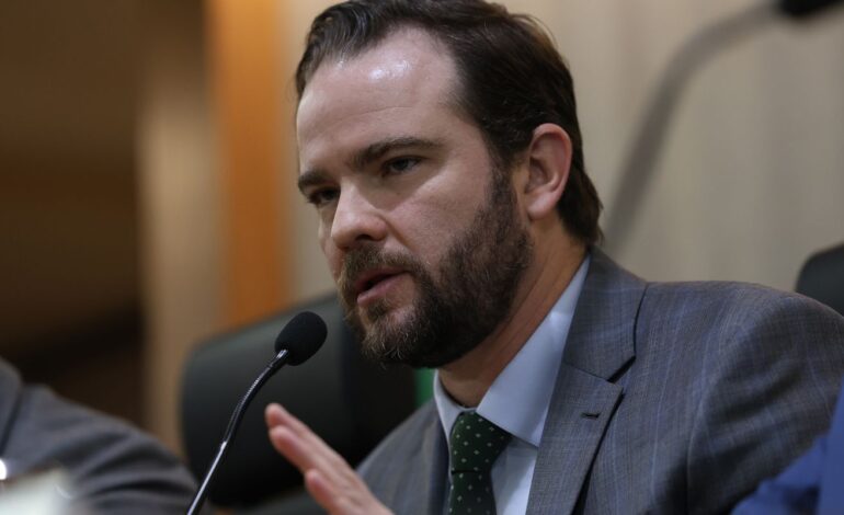 fazenda-pede-que-receita-federal-automatize-declaracao-anual-do-ir