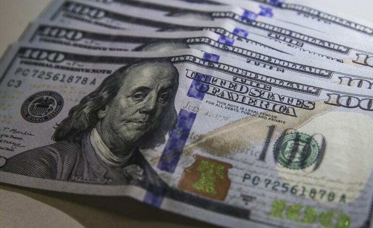 dolar-retoma-nivel-pre-guerra-e-bolsa-sobe-com-possivel-acordo-com-ira