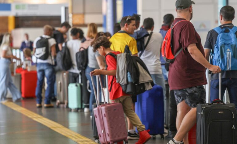 acao-do-governo-freia-alta-de-passagem-aerea,-diz-presidente-da-anac