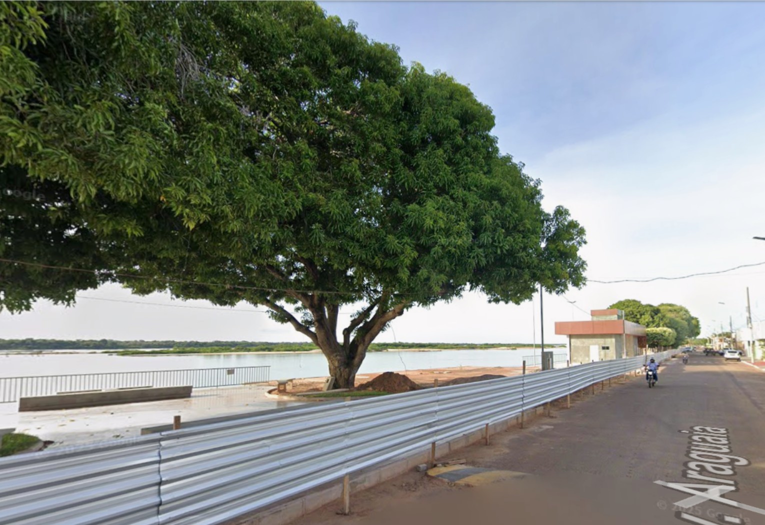 Criança indígena do TO morre e homem desaparece após embarcação virar | G1