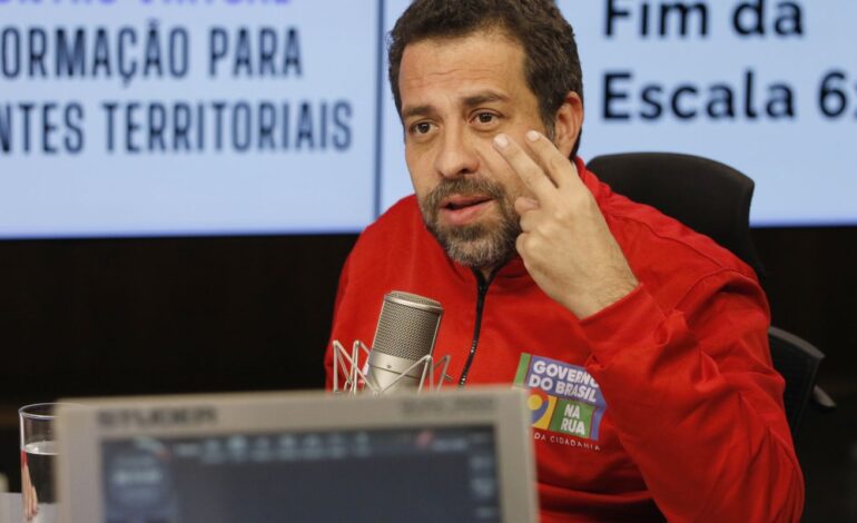 Boulos diz que fim da escala 6 por 1 é “para agora”