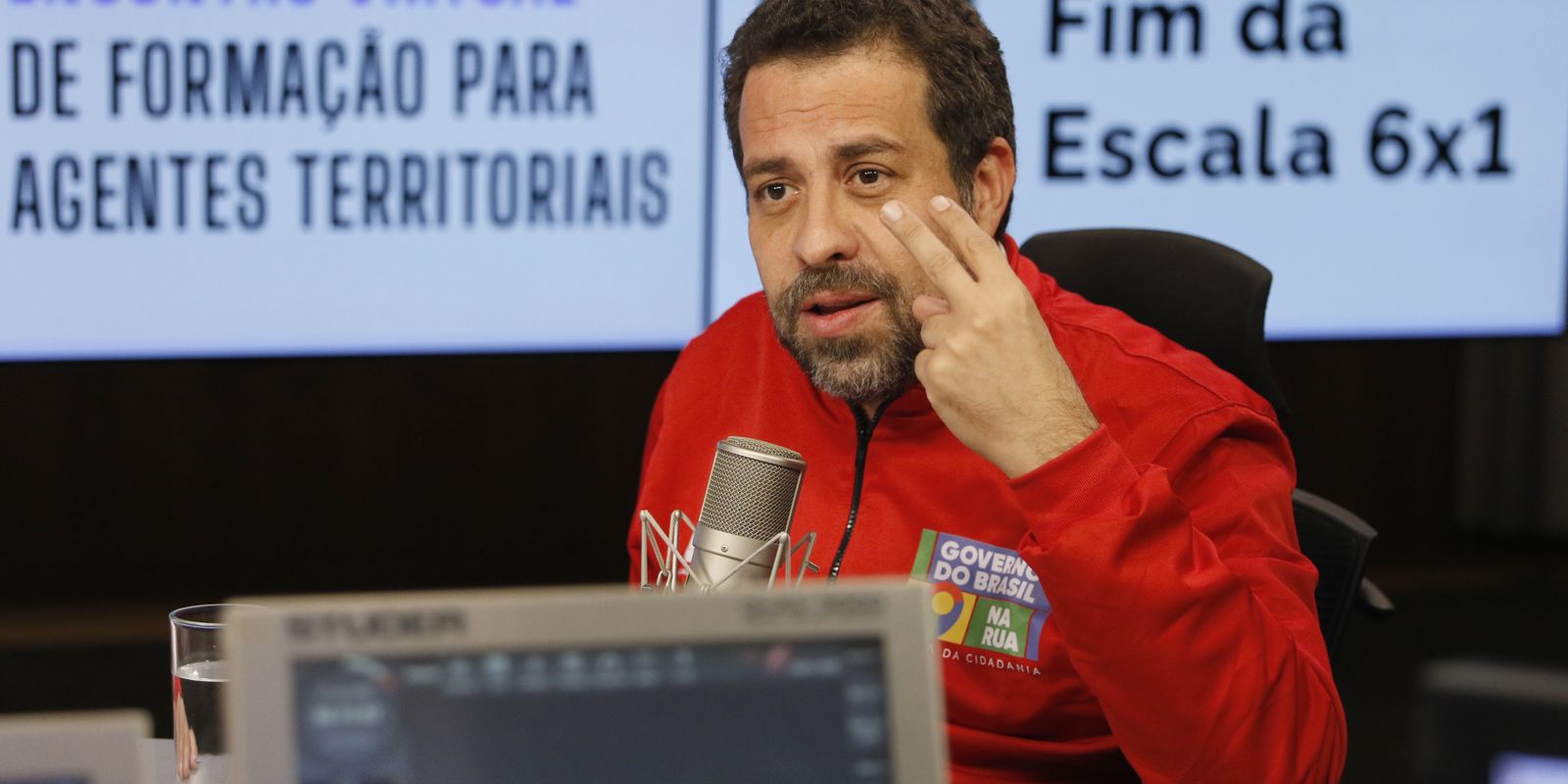 boulos-diz-que-fim-da-escala-6-por-1-e-“para-agora”