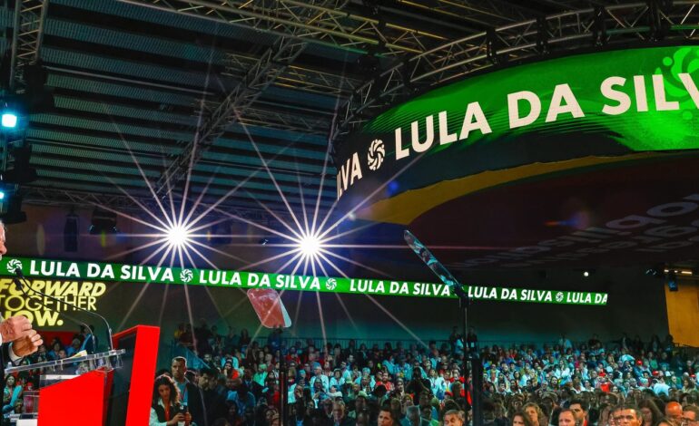 lula-fala-para-milhares-na-espanha-e-pede-coerencia-dos-progressistas