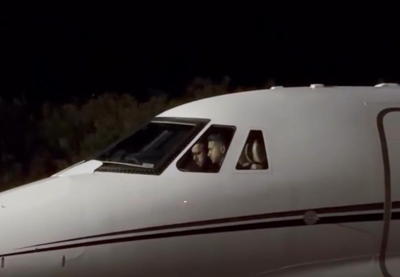 juliano,-da-dupla-com-henrique,-assume-comando-de-jato-apos-show-|-g1