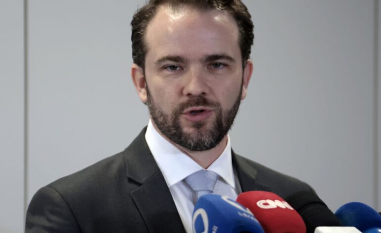 Novo Desenrola permitirá uso do FGTS para renegociação de dívidas