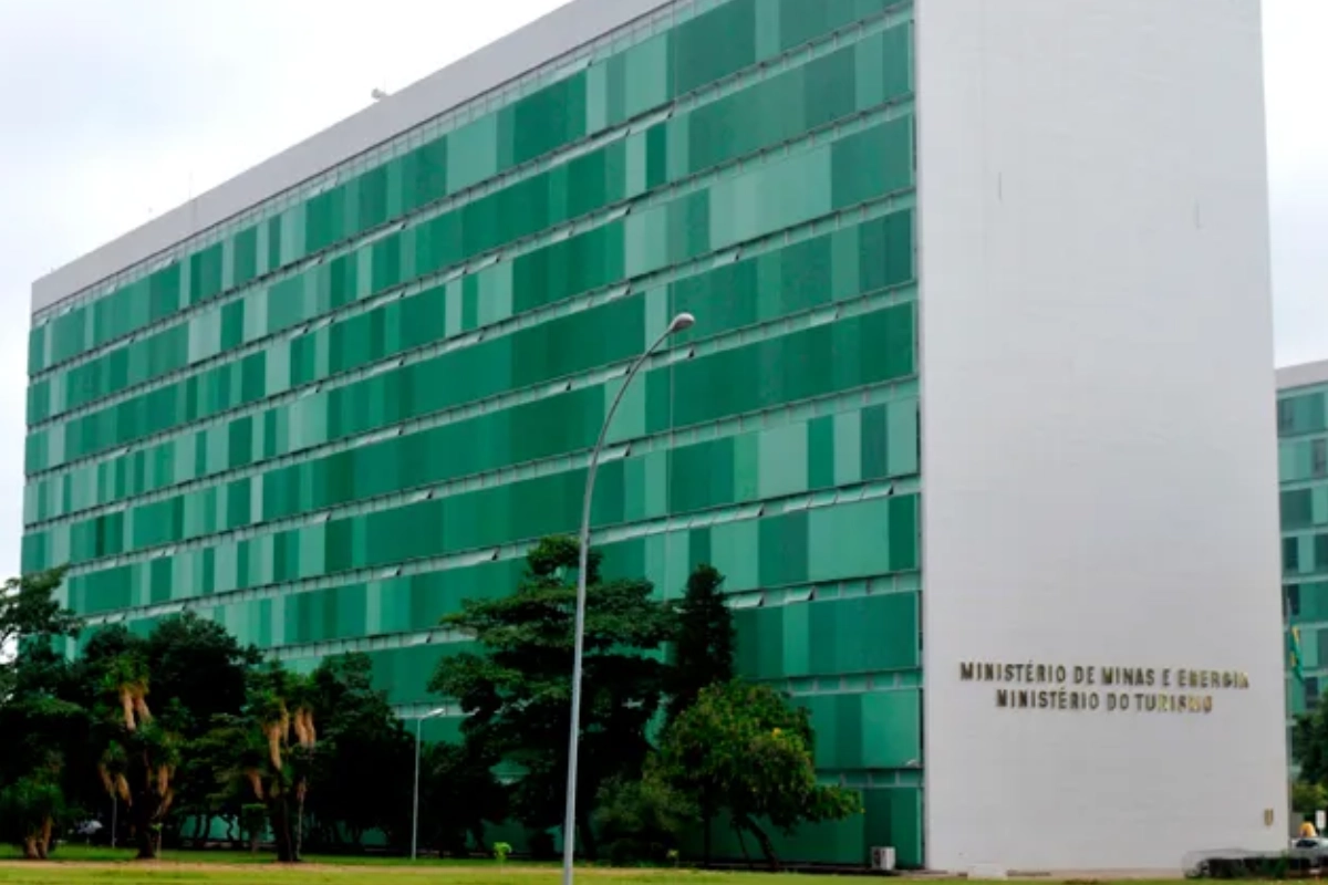 mme-abre-consulta-publica-para-o-plano-nacional-de-transicao-energetica -–-climainfo